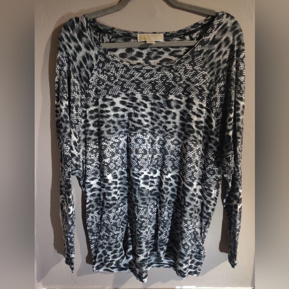 MK Michael Kors Black and White Top